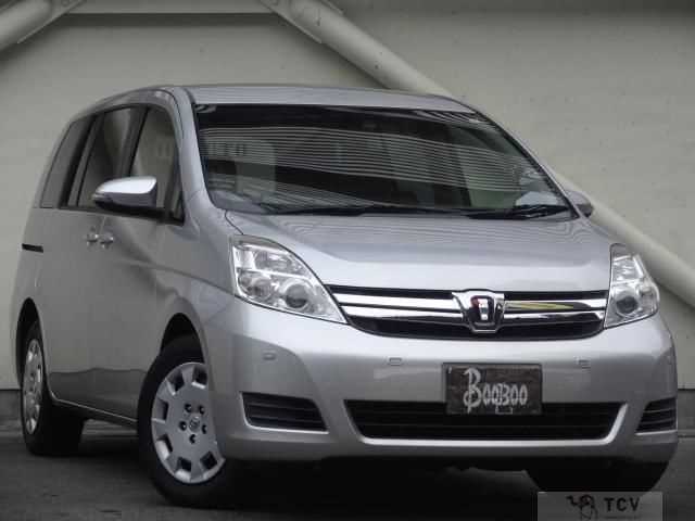 2015 Toyota Isis