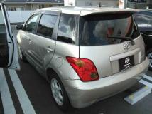 2003 Toyota IST