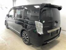 2013 Honda Step WGN