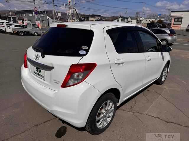 2011 Toyota Vitz