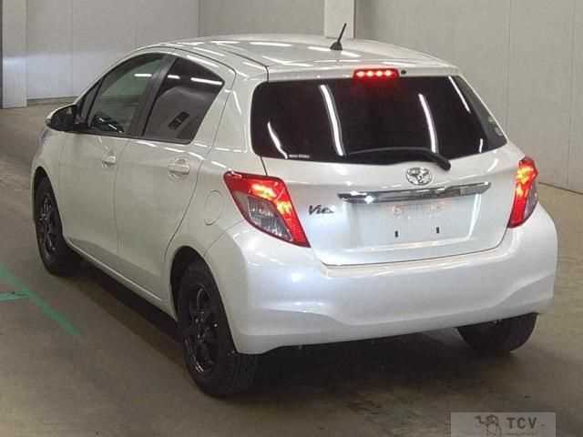2013 Toyota Vitz