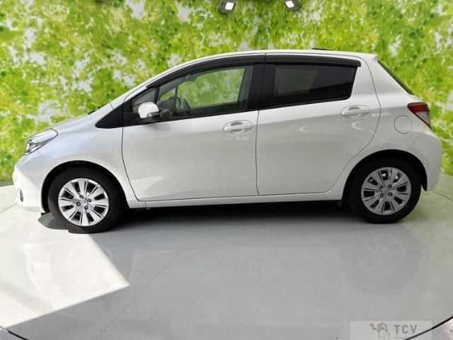 2011 Toyota Vitz