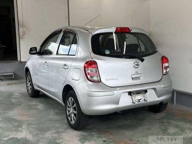 2010 Nissan March