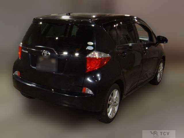 2012 Toyota Ractis