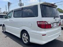 2005 Toyota Alphard