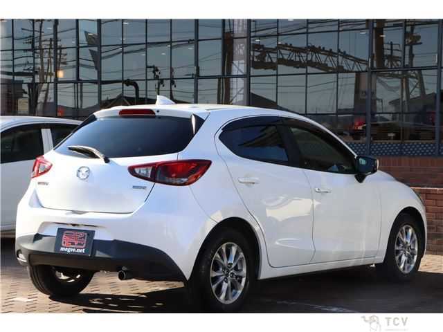 2016 Mazda Demio