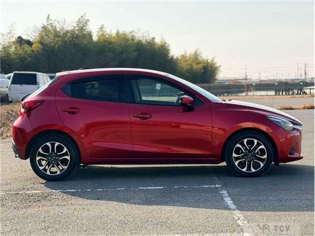 2015 Mazda Demio