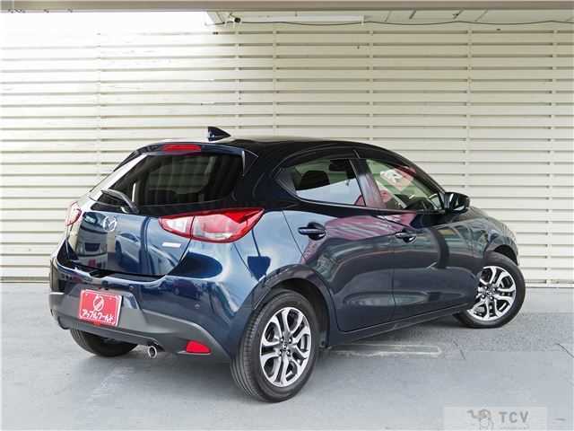 2016 Mazda Demio