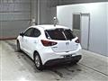 2016 Mazda Demio