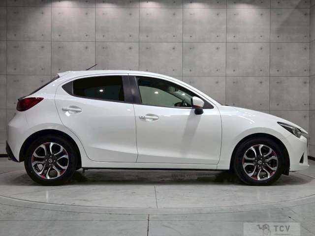 2015 Mazda Demio
