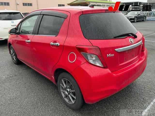 2011 Toyota Vitz