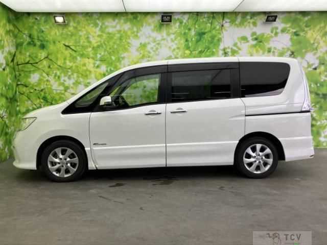 2013 Nissan Serena