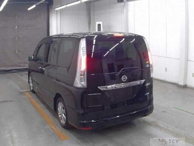 2013 Nissan Serena