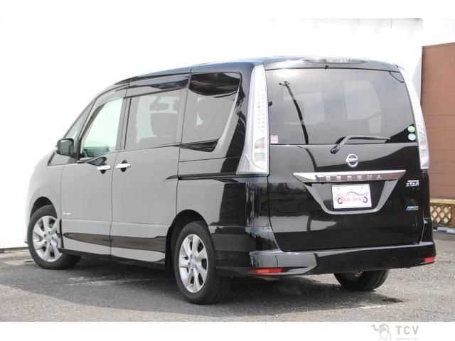 2013 Nissan Serena