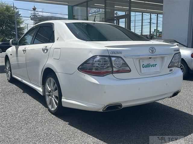 2009 Toyota Crown Hybrid