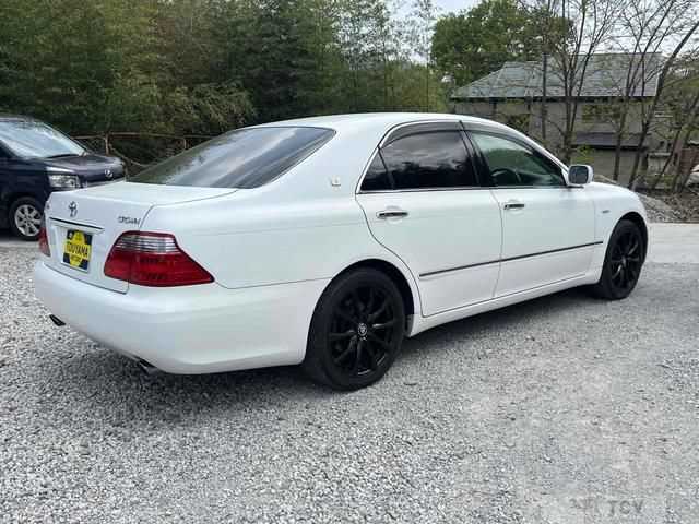 2006 Toyota Crown
