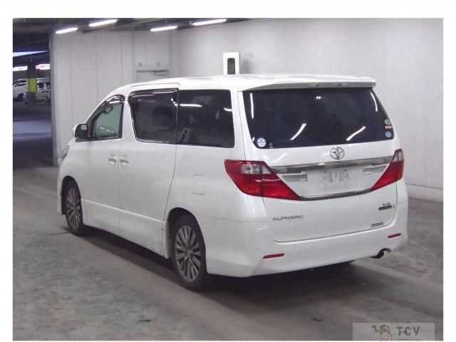2014 Toyota Alphard