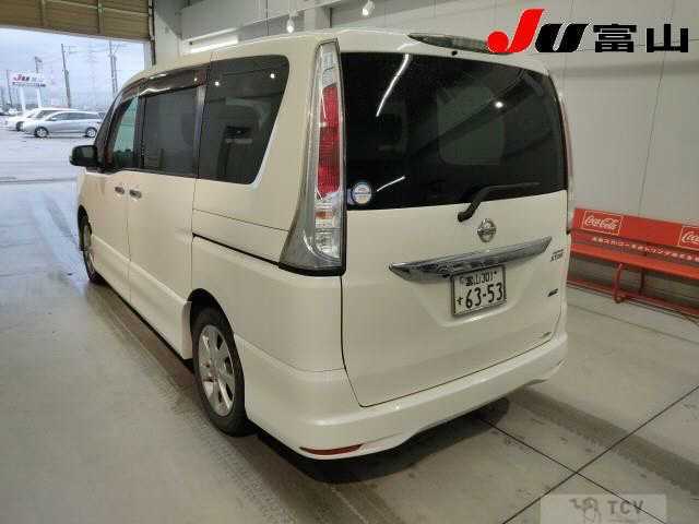 2011 Nissan Serena
