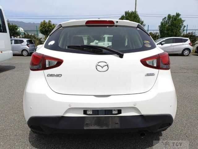2018 Mazda Demio