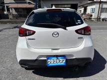 2016 Mazda Demio