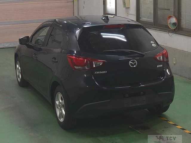 2016 Mazda Demio