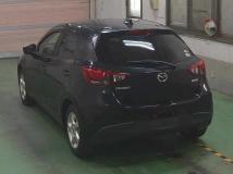 2016 Mazda Demio