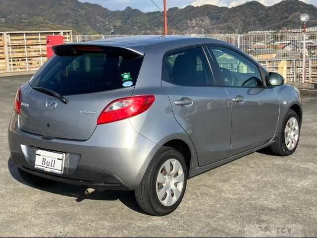 2013 Mazda Demio