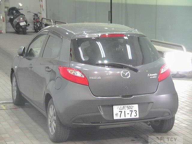2013 Mazda Demio