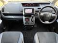 2013 Toyota Voxy