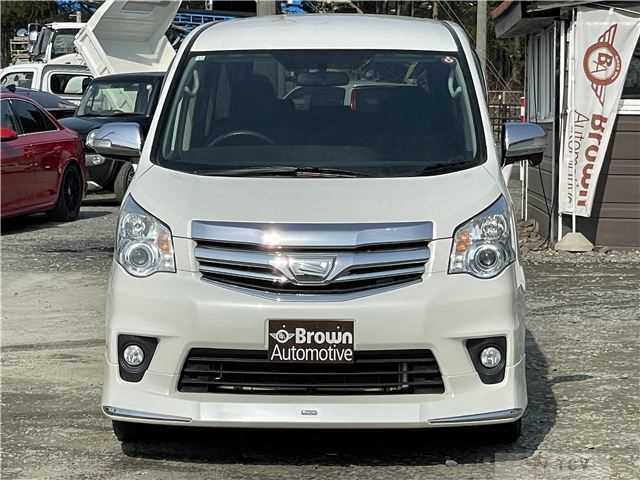2010 Toyota Noah