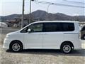 2010 Toyota Noah