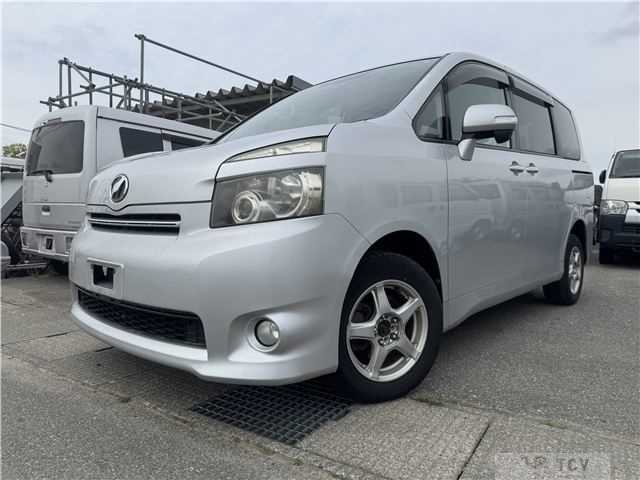 2009 Toyota Voxy