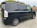 2012 Toyota Voxy