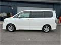 2010 Toyota Voxy