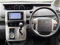 2007 Toyota Voxy