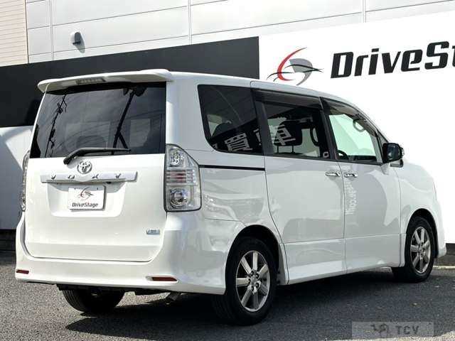 2009 Toyota Voxy