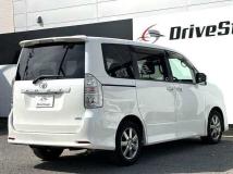 2009 Toyota Voxy