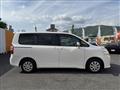 2010 Toyota Noah