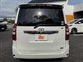 2010 Toyota Noah
