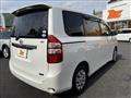 2010 Toyota Noah