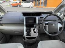 2010 Toyota Noah