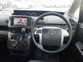 2013 Toyota Voxy