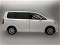 2013 Toyota Noah