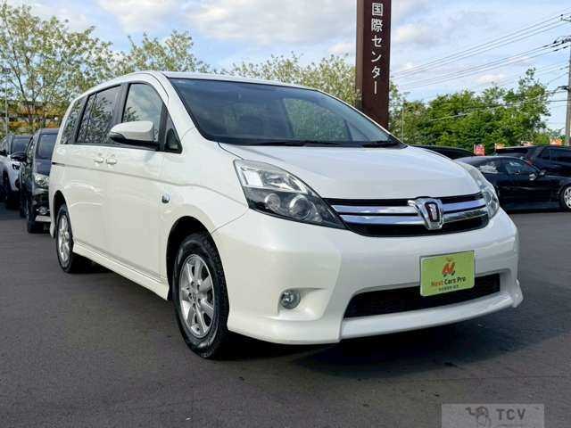 2014 Toyota Isis