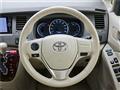 2013 Toyota Isis