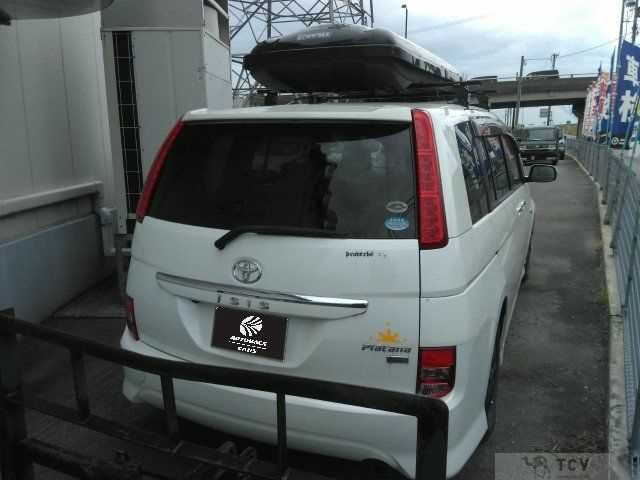 2010 Toyota Isis
