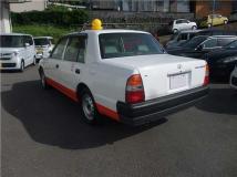 2016 Toyota Crown Comfort