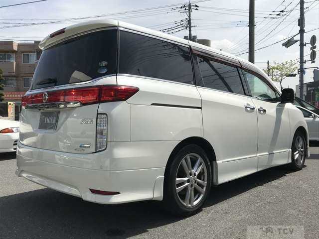 2011 Nissan Elgrand
