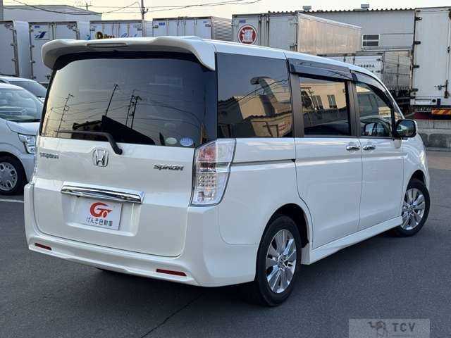 2011 Honda Step WGN