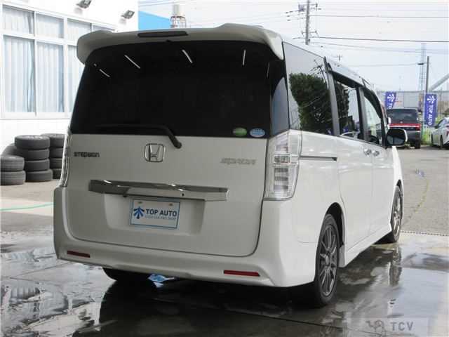 2013 Honda Step WGN